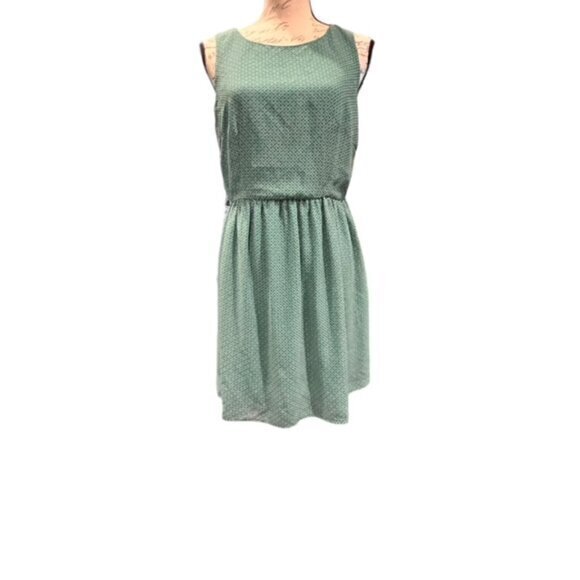 Fit and Flare Sleeveless Dress  Open Back Size Large Forever 21 Lightweight CUTE - Picture 6 of 16